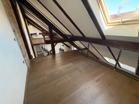Stan Bistrik Renoviran 103m2 9