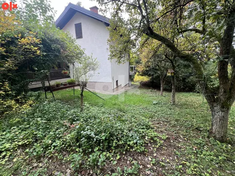 Vikendica-Kuća sa zemljištem 2524m2 - Sarajevo/Dobroševići 8