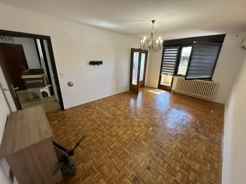 Stan Dobrinja 84m2 3