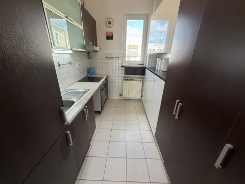 Stan u STROGOM centru Sarajeva 67m2 9