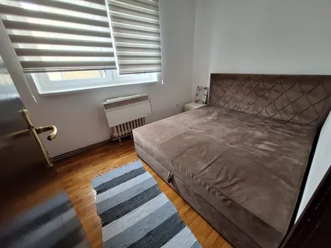 Stan Grbavica 73m2 7