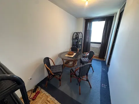 Stan Alipašino polje 4